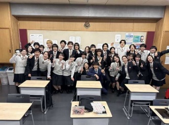 Instagram：松坂桃李 (@tori.matsuzaka.official)より