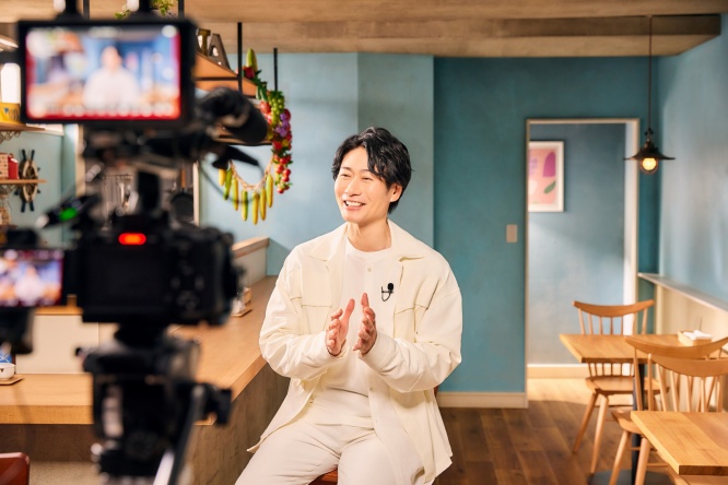 戸次重幸出演　『Wolt(ウォルト)』新TVCM公開！　戸次は「とんでもなくコミカルになりましたね」