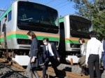 【ＪＲ宇都宮線】停電で立ち往生⇒乗り合わせたＪＲ社員の連携プレーを〇〇が撮影！
