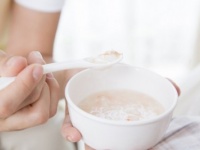 女神すぎ！　寝込んだとき、彼女にされたらうれしい6つのこと