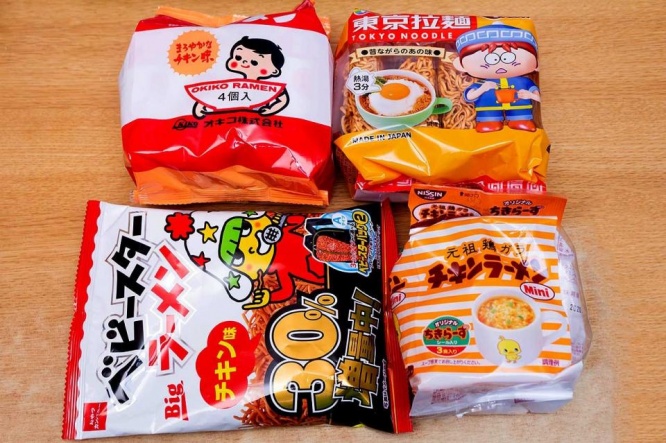 4商品を食べ比べ