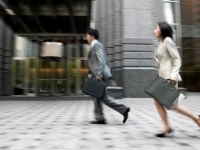 本人には言わないけど……。遅刻が多い会社の仲間に思っうこと4つ！「給料泥棒ですか？」
