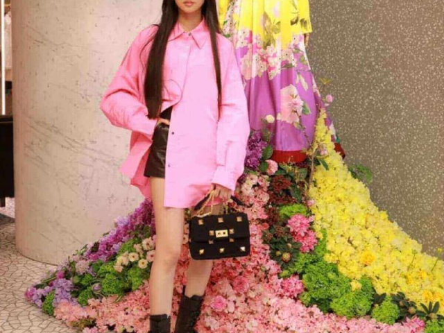 Koki 春らしい桜色コート姿に賛否の声 厚底でごまかしきれない短足さ 1ページ目 デイリーニュースオンライン Koki 春らしい桜色コート姿に賛否の声 厚底でごまかしきれない短足さ 1ページ目 デイリーニュースオンライン