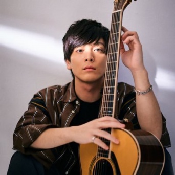 優里の公式ツイッターより https://twitter.com/yuuri_official