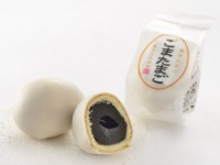【東京土産】黒ゴマ好きにはたまらない！　かわいいたまご型の東京の定番手土産「東京たまご　ごまたまご」