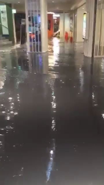 新宿 サブナード