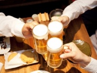 男性が、職場の飲み会で絶対に話したくない話題TOP5！⇒「1位：下ネタ」