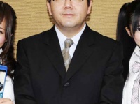 秋元自身、16歳になる一人娘の父親だが…