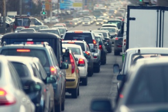 【2016年お盆】交通渋滞のピーク対策を徹底調査