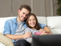 イチャイチャできちゃう!?　恋人と観ると“いい雰囲気”になるDVD8選