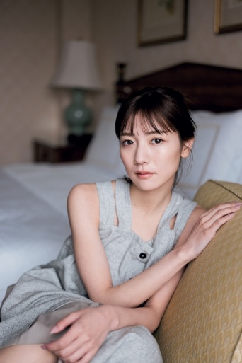 ⒞「blt graph.vol.87」（東京ニュース通信社刊） 撮影／HIROKAZU