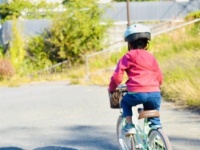 「自転車で橋に激突、流血した息子。助けを呼ぼうにも携帯を家に忘れていて...」（東京都・30代女性）