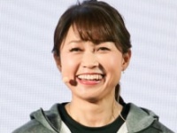 岡崎朋美氏