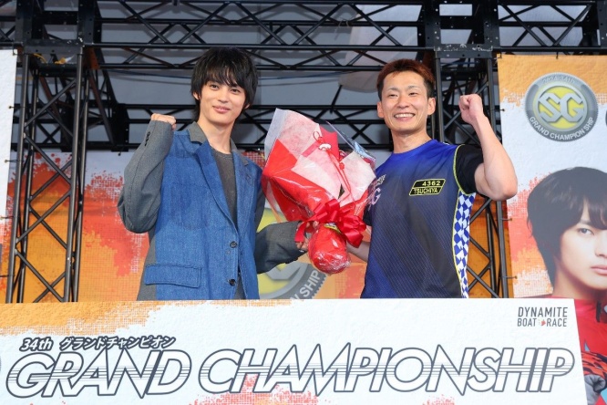 神尾楓珠と土屋智則