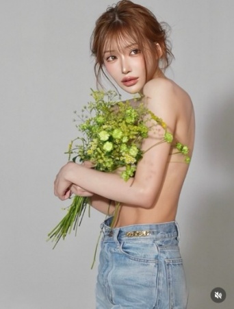 Instagram:明日花キララ(@asukakiraran)より