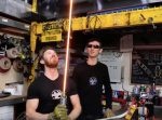 金属を３０００℃まで熱して焼き切る。リアル『ライトセーバー』がすごい！