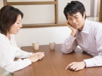 バツイチ男性に聞いた！　夫婦円満のために必要な我慢ランキング⇒2位「1人の時間を我慢」、1位は？