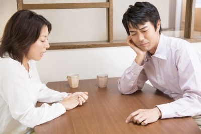 バツイチ男性に聞いた！　夫婦円満のために必要な我慢ランキング⇒2位「1人の時間を我慢」、1位は？