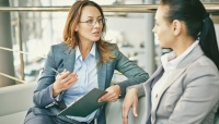 生の声を聞くチャンス! 就活の企業説明会で社員に聞くべきおすすめ質問8選