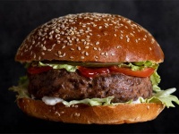 世界初！培養肉製造工場がイスラエルにオープン。毎日ハンバーガー5000個分の肉を生産