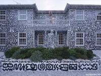 家まるごと全部落書きだらけ！2年間かけて完成させたミスター・ドゥードゥルの大規模プロジェクト