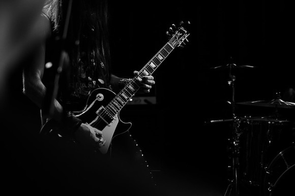 guitar-1245856_640_e