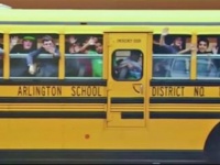 窓際のおばあちゃんがいない！いつも見守ってくれたおばあちゃんにスクールバスの子どもたちからのサプライズ