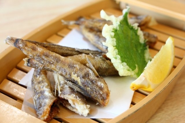深海魚グルメの定番？メヒカリの唐揚げ