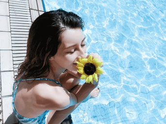 インスタグラム：ダレノガレ明美(@darenogare.akemi)より	