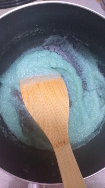 すごい色味だ（写真は投稿者の許諾を得て掲載しています。以下同じ）