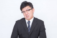 「質問に答えていない」「質問返し」。面接官に嫌われるNG言動とは?