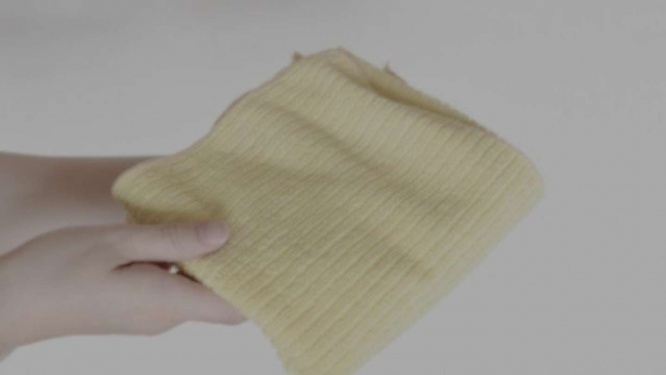 手を差し伸べてくれた人へ（画像はphotoAC）