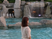 バカンス気分を満喫！　シェラトン・グランデ・トーキョーベイ・ホテルのナイトプールで贅沢なひとときを