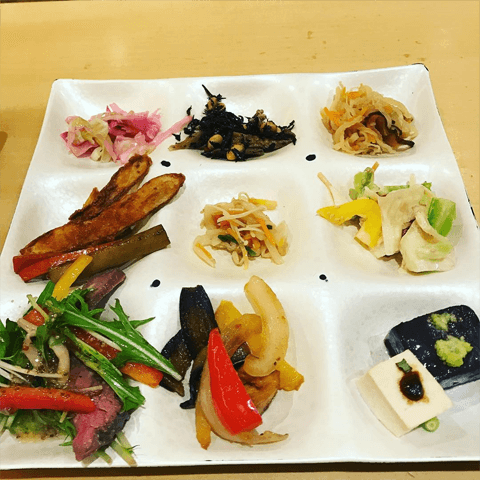 【東京】ディナーでビュッフェをがっつり楽しもう！　美味しい食事が満喫できるお店【4選】#3