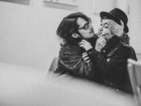 うおぉぉ、忘れたい！　これまでで一番最悪だったキスのエピソード10