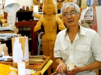 東京から岡山へ、Ｕターンで「仏を彫る」生き方を選んだ元教師【後篇】　「一番大切なのは諦めずに続けられること」