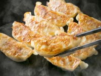 こだわりの「手作り焼き餃子」