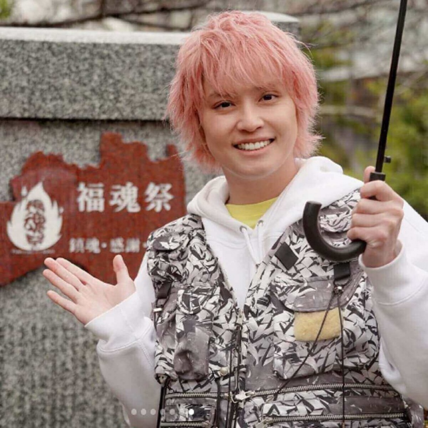 インスタグラム：手越祐也(@yuya.tegoshi1054)より
