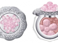 【JILL STUART Beauty】Crystal Bloomの香りに着想を得た限定アイカラーを発売！