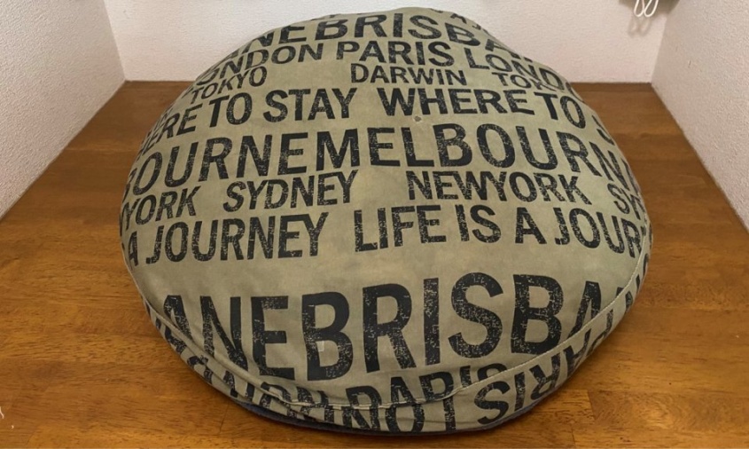 愛用していたクッションが「アレ」にしか見えなくなった、呪いの一言