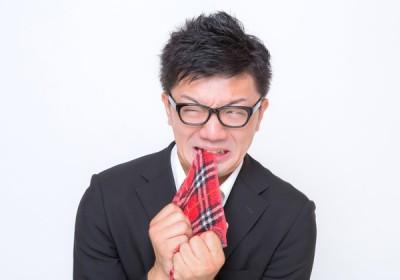 くそっ、悔しい……！　男性が思わず「嫉妬してしまう」元カレの特徴