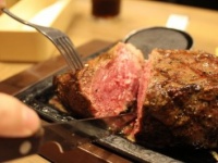アラサー肉食女子注目！　【食レポ】ステーキガストに「イチボの熟成赤身ステーキ」が登場!!