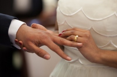 20・30代男性の結婚観！　次に付き合う女性とは、結婚を前提に付き合う？　まだ遊びたい？