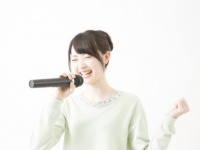 お願い、これ歌って！　男性をときめかせるテッパン女子ソング4選