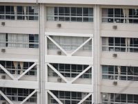 生徒を『床に引き倒す』暴行　中学校教師(60代)懲戒処分　教師は「同じ質問をするので腹が立った」