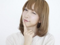 女って怖い！　恋愛において女性に妬まれがちな女性の特徴4つ