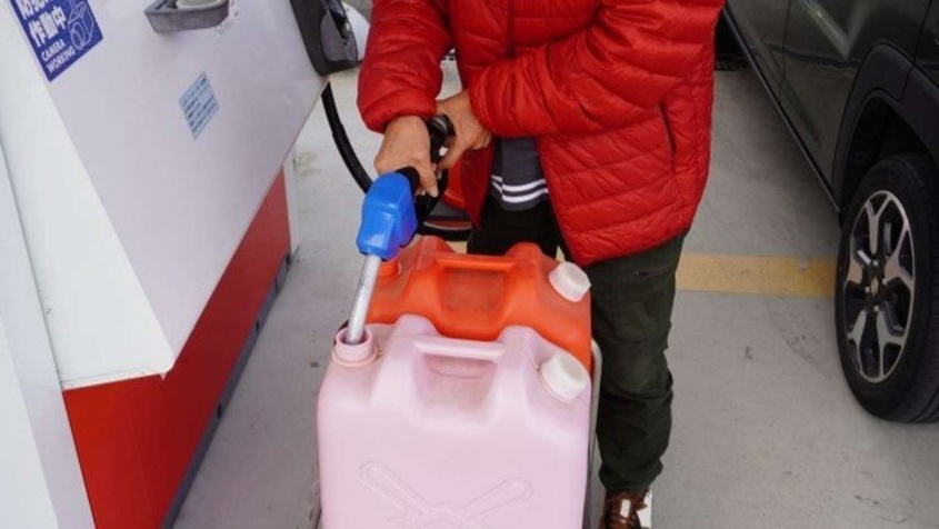 いつも夫がやってくれていたので...（画像はphotoAC）