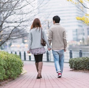 (提供元:PAKUTASO)出会いとタイミングは待ってくれない