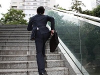 遅刻しても慌てずに！――突発的トラブルの上手な伝え方