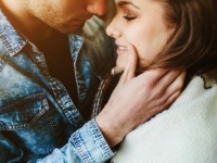 男性がキスするとき「気を使ってる」こと6つ